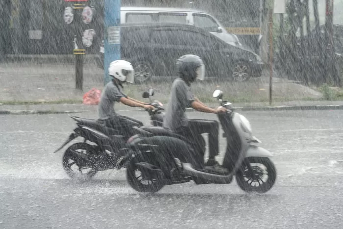 BMKG Pekanbaru Sampaikan Perkiraan Cuaca Hari Ini: Pagi hingga Siang Cerah, Malamnya Riau Berpotensi Hujan Lebat